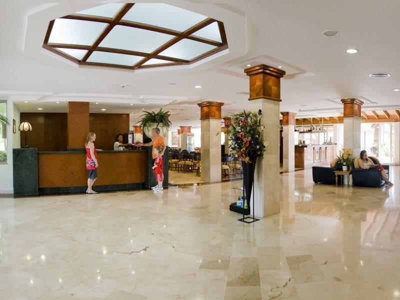 Ferrer Lime Isabel Hotel apartamentowy Cala Bona (Mallorca)