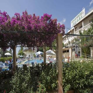 Hotel apartamentowy Ferrer Lime Isabel Cala Bona (Mallorca)